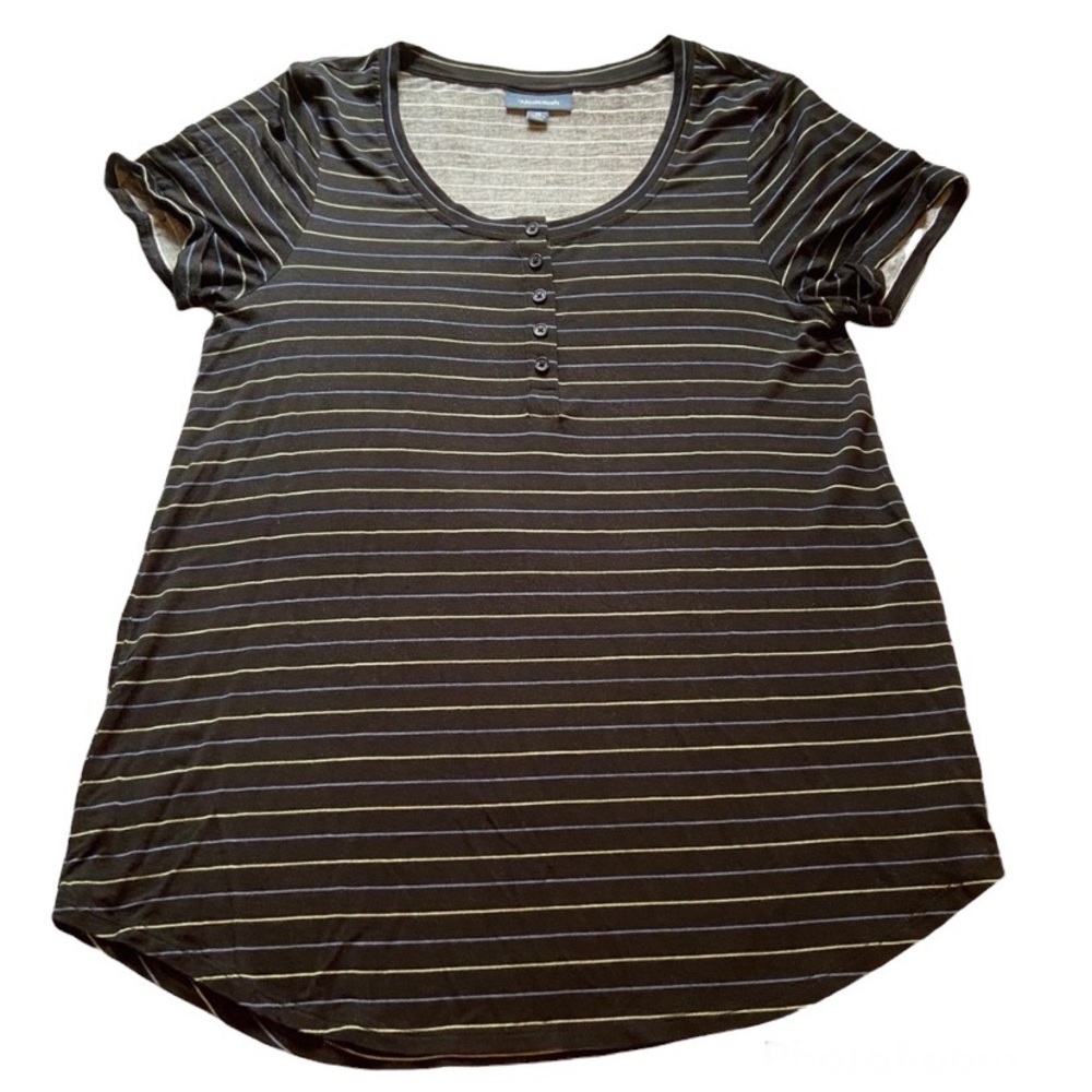 ModCloth black thin striped henley tee medium